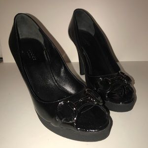 GUCCI patent leather peep toe heels